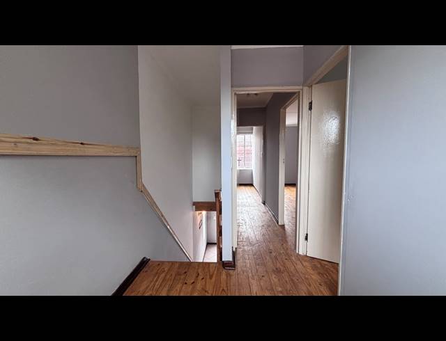 5 BEDROOM HOUSE TO LET IN STONEHENGE
